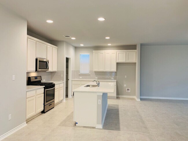 1125 Capra Ln in Leander, TX - Building Photo - Building Photo