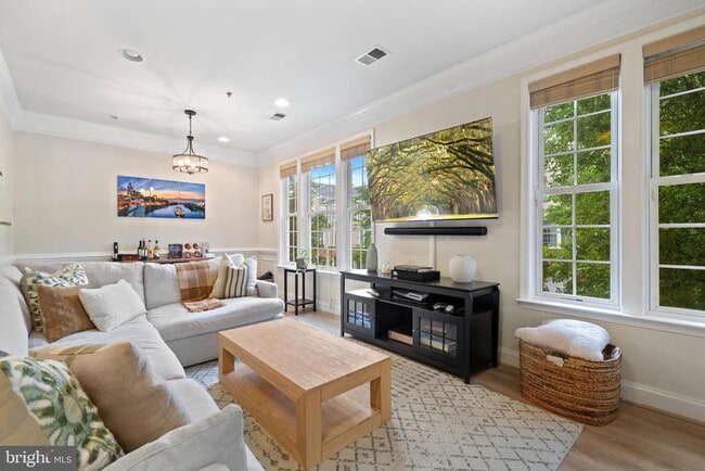 7135 Huntley Creek Pl in Alexandria, VA - Building Photo - Building Photo