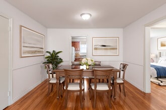 Landmark at Gayton Apartments in Richmond, VA - Building Photo - Building Photo