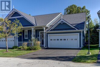 32-32 Green Briar Dr in Collingwood, ON - Building Photo - Building Photo