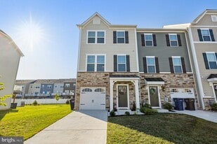 2301 Lamington Ct in Clarksboro, NJ - Building Photo