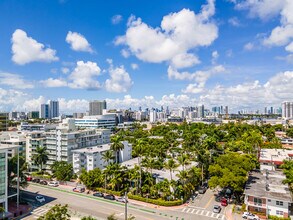 1770 Meridian Ave in Miami Beach, FL - Building Photo - Building Photo