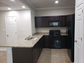 16930 Spirit Brk in Selma, TX - Building Photo - Building Photo