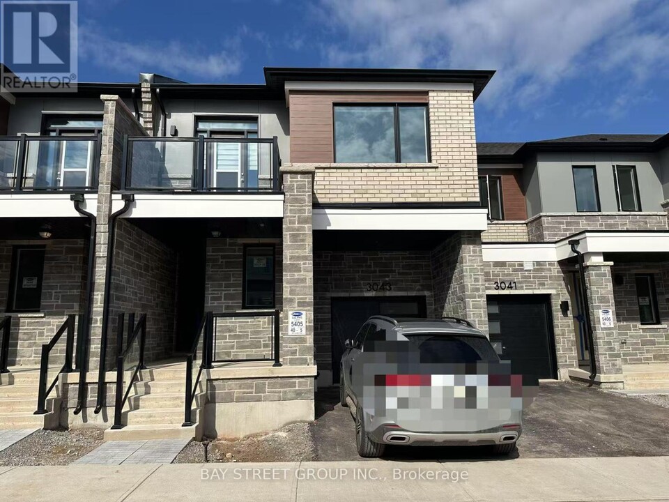 3043 Langdon Rd in Oakville, ON - Building Photo