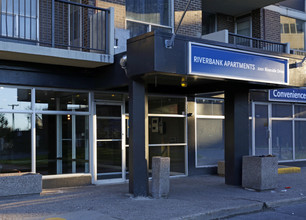 Riverbank Apartments in Ottawa, ON - Building Photo - Building Photo