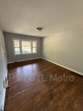 4952-4956-4956 Oleatha Ave in St. Louis, MO - Building Photo - Building Photo