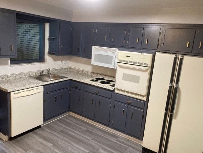 property at 3618 Baytree St
