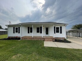 110 Rodeo Dr in Columbia, TN - Building Photo