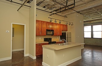 Muller's Lofts in Lake Charles, LA - Building Photo - Interior Photo