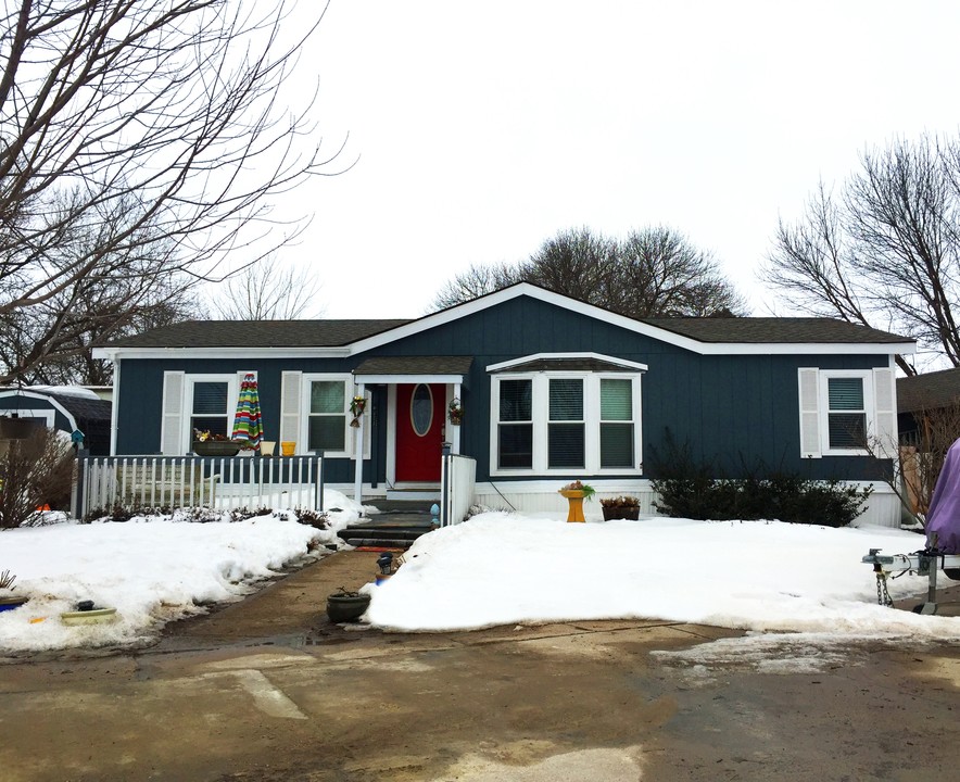 Country Estates Mobile Home Park in Blair, NE - Building Photo