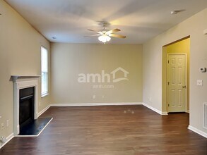 2 Hidden Meadow Ct in Durham, NC - Building Photo - Building Photo