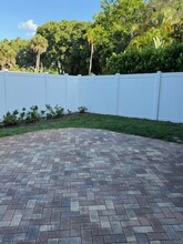 1201 Solana Rd in Naples, FL - Building Photo - Building Photo