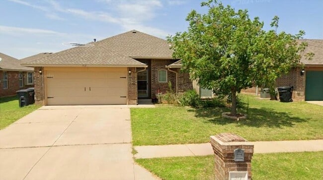 property at 517 Apple Tree Ln