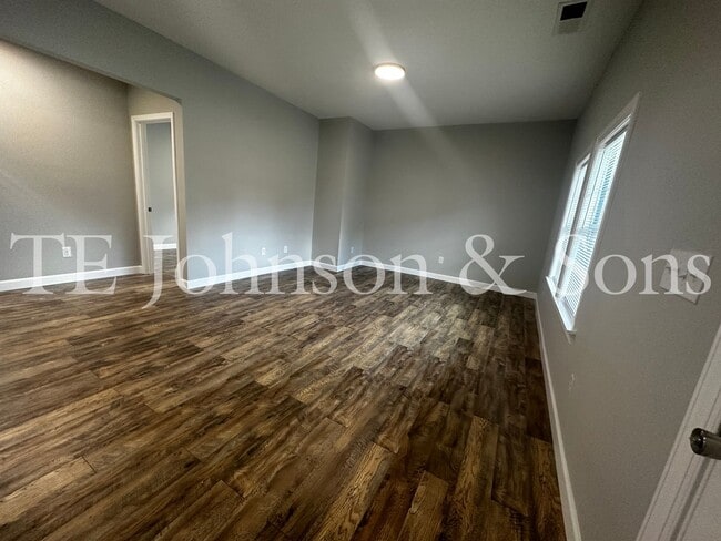 861 W 12th St in Winston-Salem, NC - Foto de edificio - Building Photo