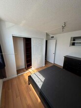 1465 NE 123rd St in North Miami, FL - Building Photo - Building Photo