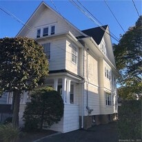 33 Circular Ave in Bridgeport, CT - Building Photo