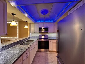 4310 Santa Barbara Blvd in Cape Coral, FL - Foto de edificio - Building Photo