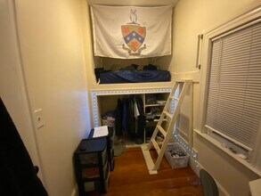 28 Lawn St, Unit 2 in Boston, MA - Foto de edificio - Building Photo