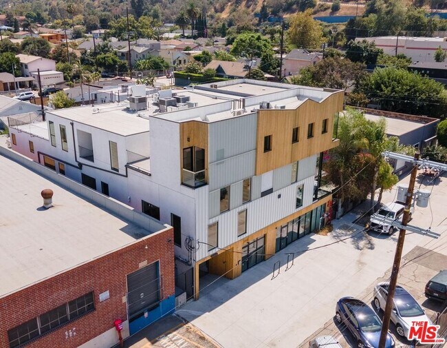 2412 Eads St in Los Angeles, CA - Building Photo - Building Photo