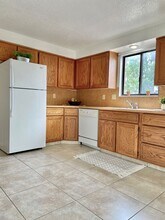 3322 N Fairfield Rd in Layton, UT - Foto de edificio - Building Photo