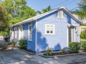 1604 Hough St in Ft. Myers, FL - Building Photo - Building Photo