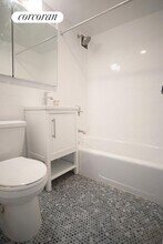 320 W 22nd St in New York, NY - Building Photo - Building Photo