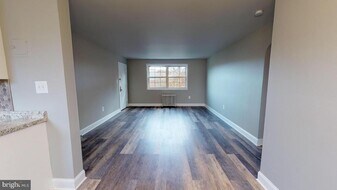 5318 8th Rd S in Arlington, VA - Building Photo