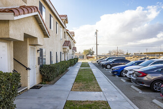 Bryan Manor Apartments in Rosamond, CA - Building Photo - Building Photo