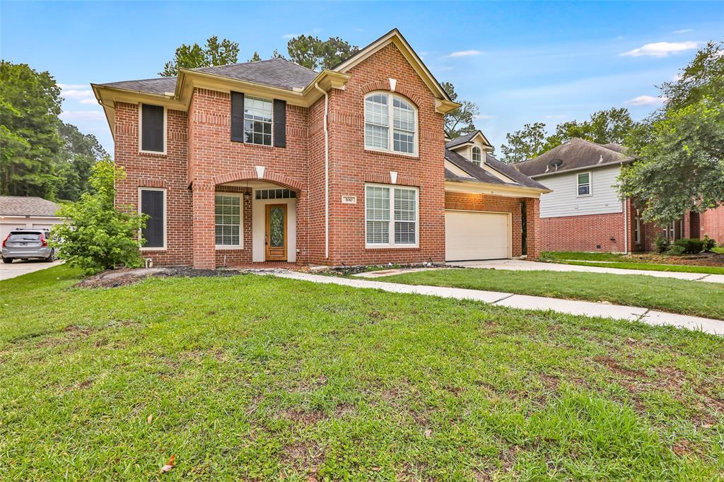 5010 Cottage Glen Ct in Houston, TX - Foto de edificio
