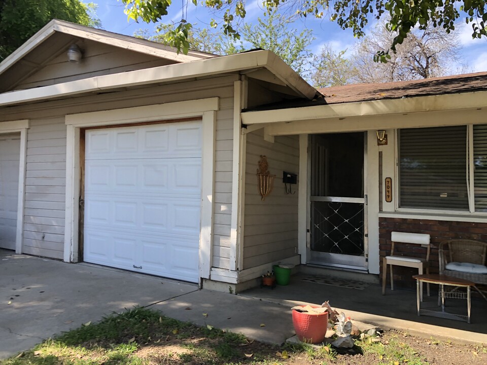 7049 Peachtree Ave, Unit 7049 in Citrus Heights, CA - Building Photo