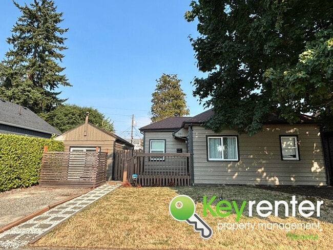 property at 5421 S Cedar St