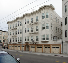 2390 Chestnut St in San Francisco, CA - Foto de edificio - Building Photo