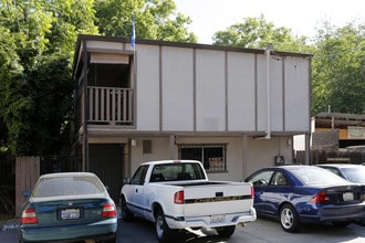 2810 F St in Sacramento, CA - Building Photo - Building Photo