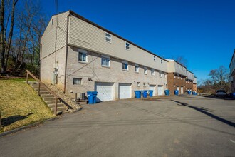 Cathell Townhomes in Pittsburgh, PA - Building Photo - Building Photo