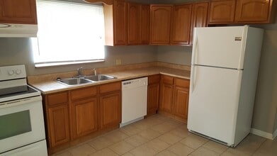 5655 Reno Dr in Morristown, TN - Building Photo - Building Photo