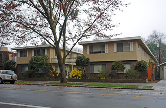 2519-2525 H St in Sacramento, CA - Building Photo - Building Photo