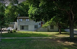 1015 Kenwood Pky, Unit Lower