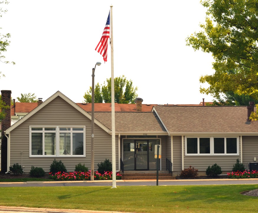 Lincolnshire Manor in Mount Vernon, IL - Building Photo