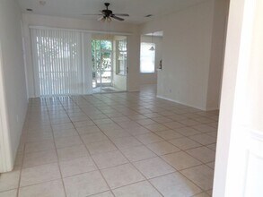 364 Fareham Dr in Venice, FL - Building Photo - Building Photo