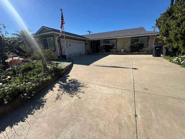 2299 Keystone St, Unit 36415 in Simi Valley, CA - Building Photo - Building Photo