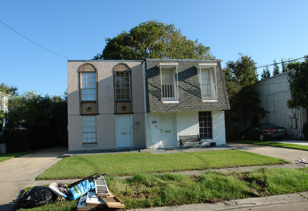 3723 Bunkerhill Dr in Metairie, LA - Foto de edificio