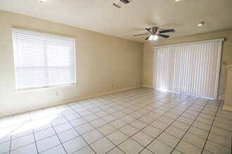 949 Schertz Pkwy in Schertz, TX - Building Photo - Building Photo