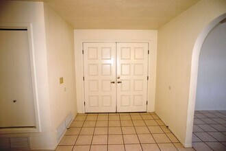 2920 N La Chiquita Ave in Tucson, AZ - Building Photo - Building Photo