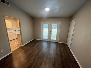 9233 Prairie Oak Dr in Dallas, TX - Building Photo - Building Photo