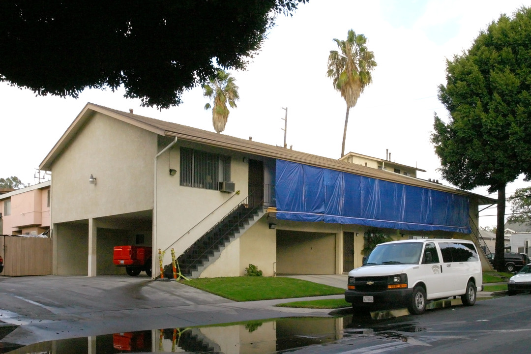 3531 E Wilton St in Long Beach, CA - Foto de edificio