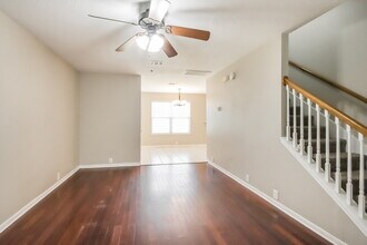 19119 Royal Isle Dr in Tomball, TX - Building Photo - Building Photo