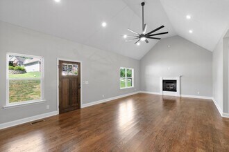 611 Sunset Valley Dr in Soddy Daisy, TN - Building Photo - Building Photo