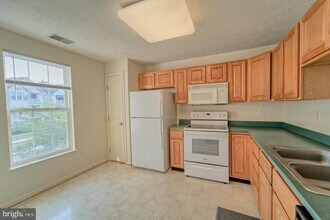 7906 Valley Manor Rd in Owings Mills, MD - Building Photo - Building Photo