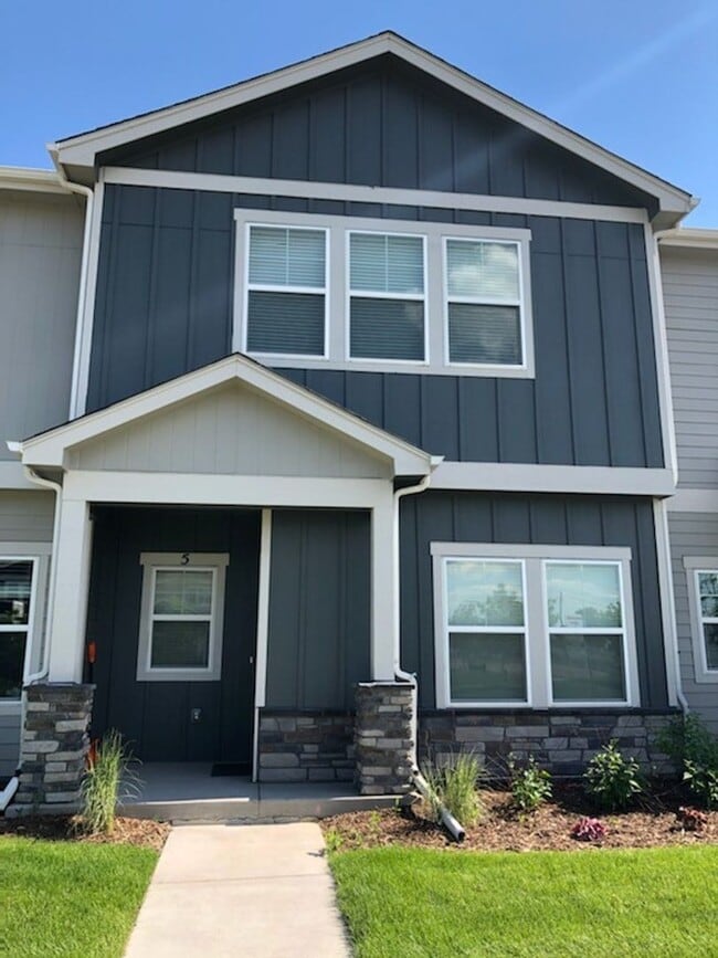 property at 1691 Grand Ave