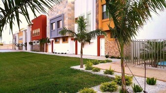 12 E St in Mission, TX - Building Photo